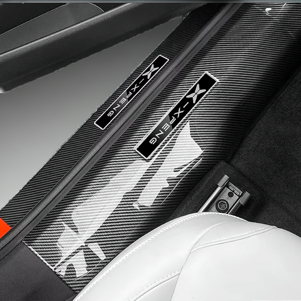 Carbon-Optik Einstiegsleisten für XPENG G6