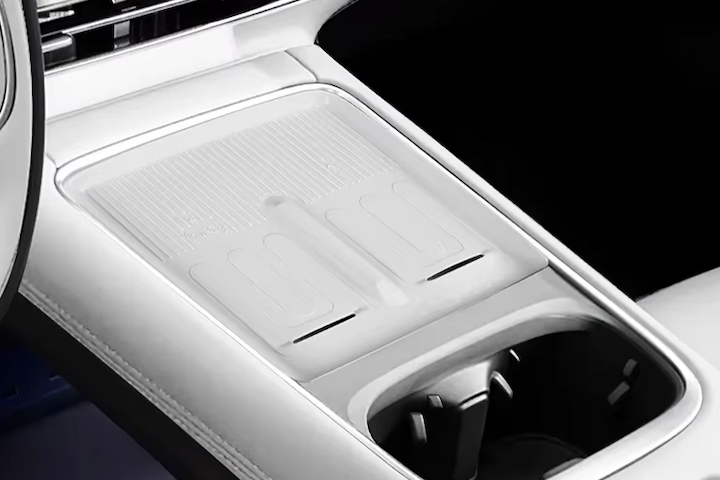 XPENG G6 Wireless Charging & Becherhalter Silikonmatte | Rutschfest & Wasserdicht